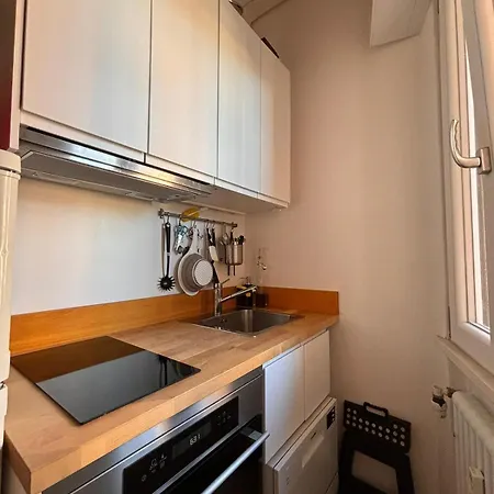 The Comfy Hub - A Stone's Throw From The Metro Appartement *